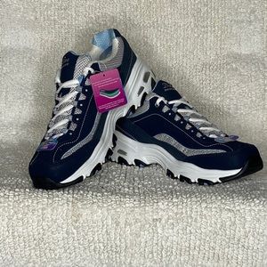 Skechers D’Lites Life Saver Sneakers Size 9
